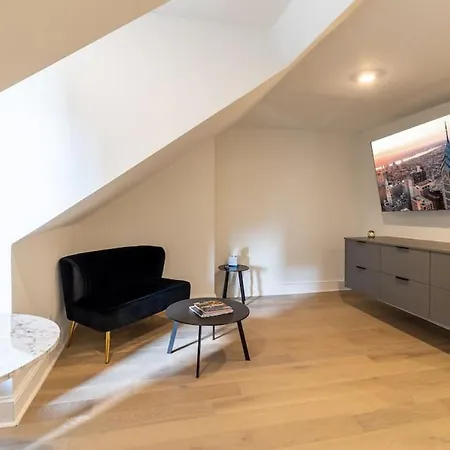 Thena Hotel - Spacious Studio Philadelphie Extérieur photo