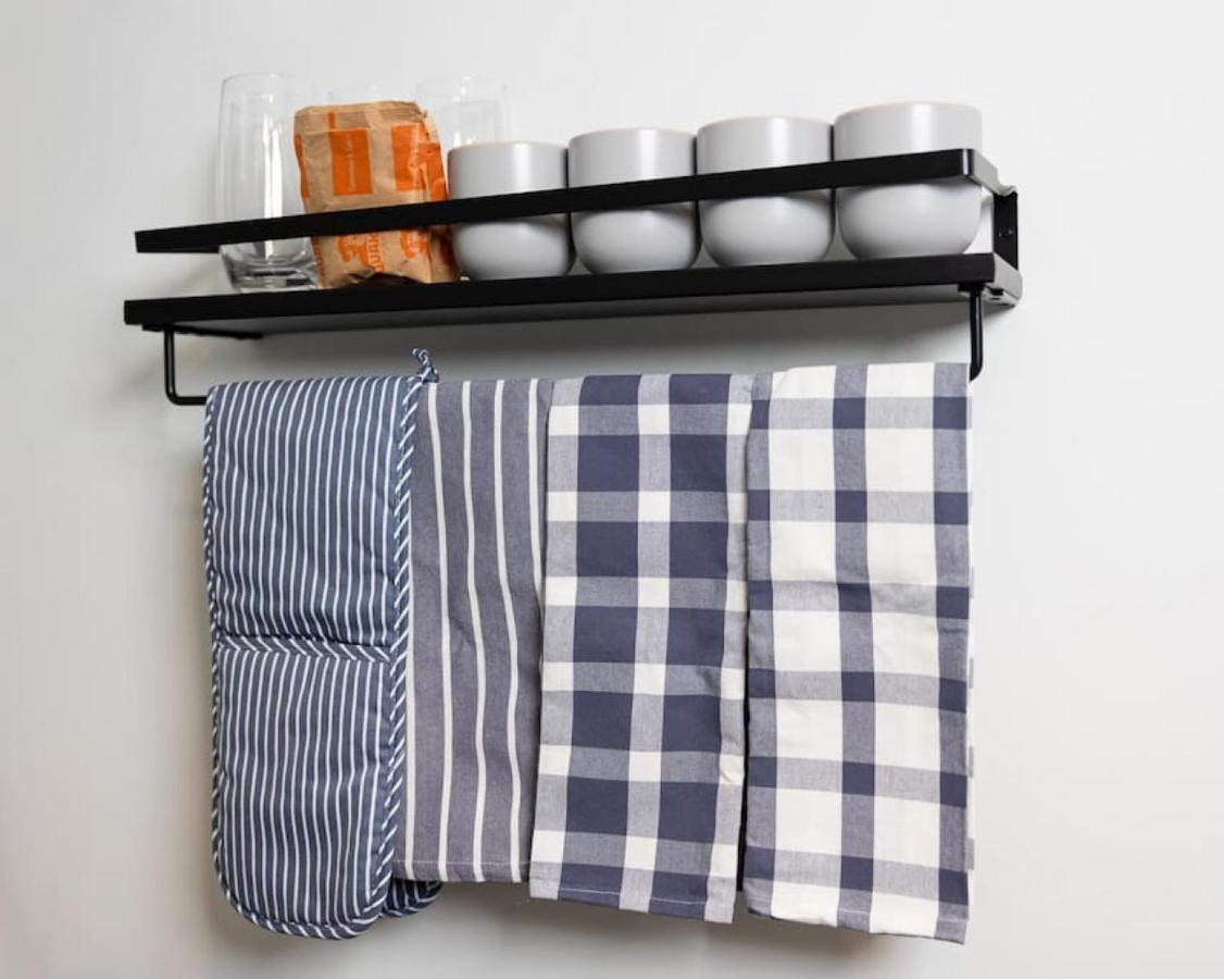 Thena - Spacious Apartamento